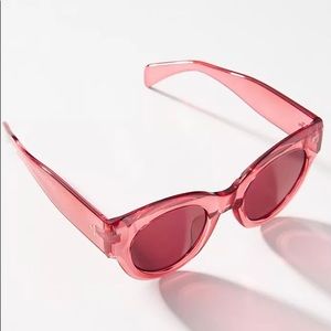NWT round cat eye sunglasses